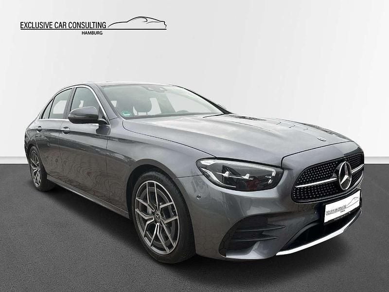 Selenitgrau metalliclack Gebraucht 2022 Mercedes E200 AMG line Limousine | 43.990 € (Fairer Preis) - Bild 1/4