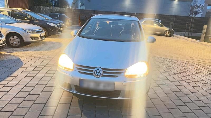Gebraucht VW Golf V 112 PS (82 kW) 2008 Silber Kleinwagen