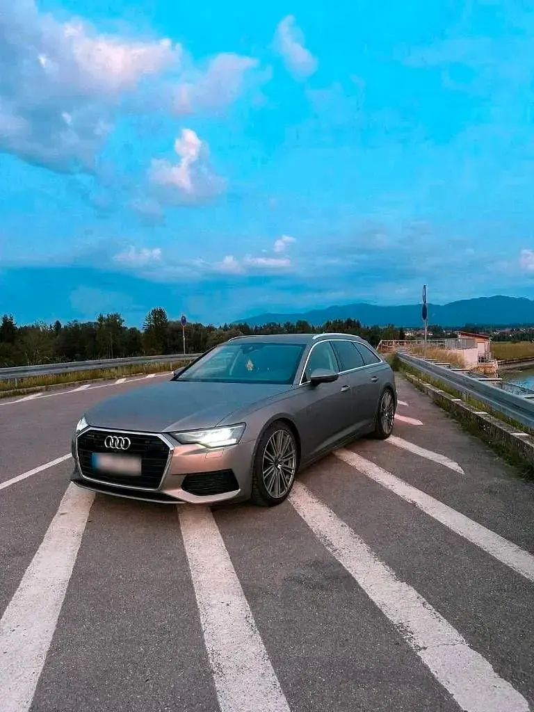 Gebraucht Audi A6 245 PS (180 kW) 2019 Blau Kombi