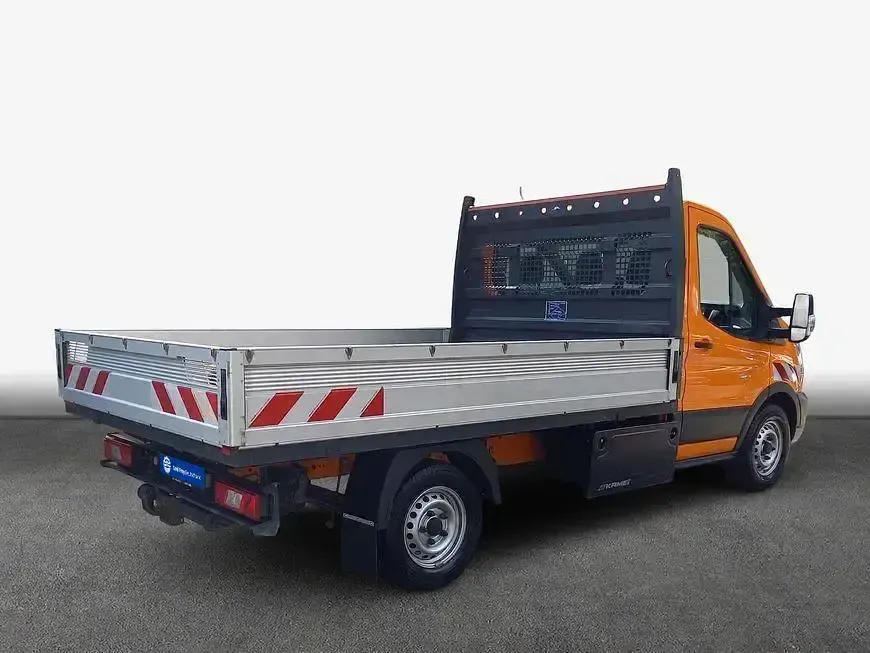 Gebraucht Ford Transit Basis 131 PS (96 kW) 2021 Orange