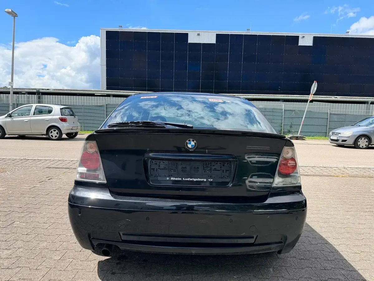 Gebraucht BMW 318 143 PS (105 kW) 2002 Schwarz Coupé