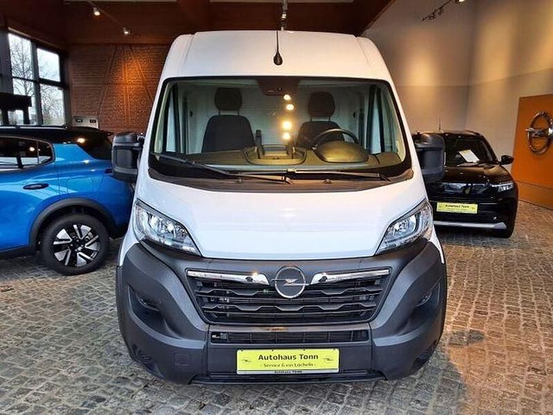 Gebraucht Opel Movano 140 PS (102 kW) 2024 Weiss Van