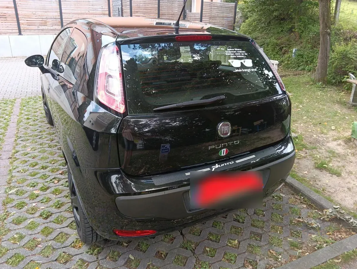 Gebraucht Fiat Punto Evo 69 PS (50 kW) 2011 Schwarz Kleinwagen