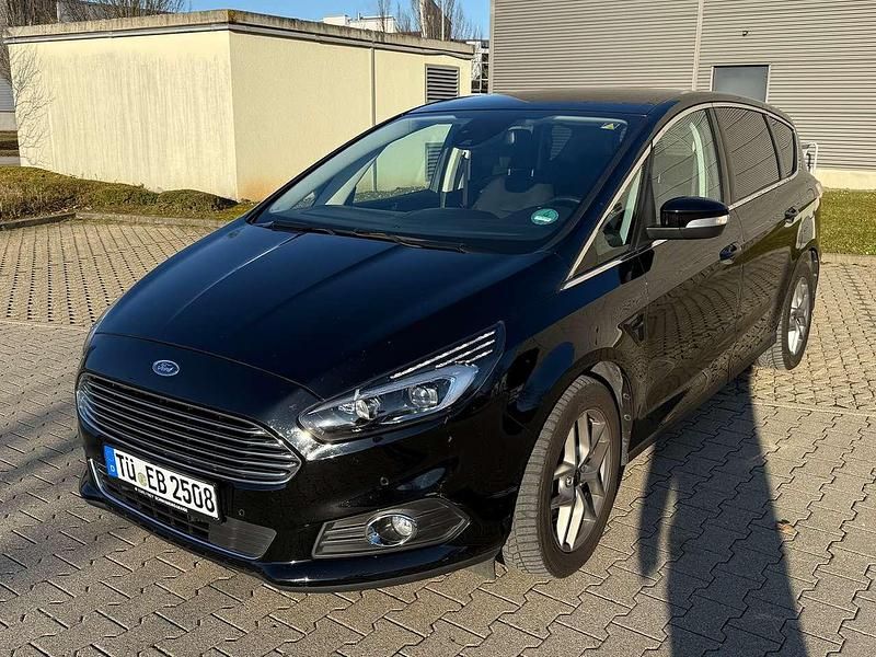 Gebraucht Ford S-MAX Titanium 190 PS (139 kW) 2019 Schwarz Van / Kleinbus