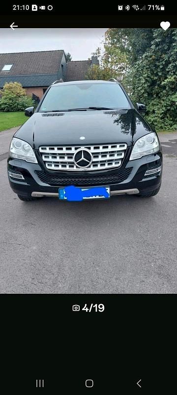 Gebraucht Mercedes ML350 236 PS (173 kW) 2010 Schwarz SUV