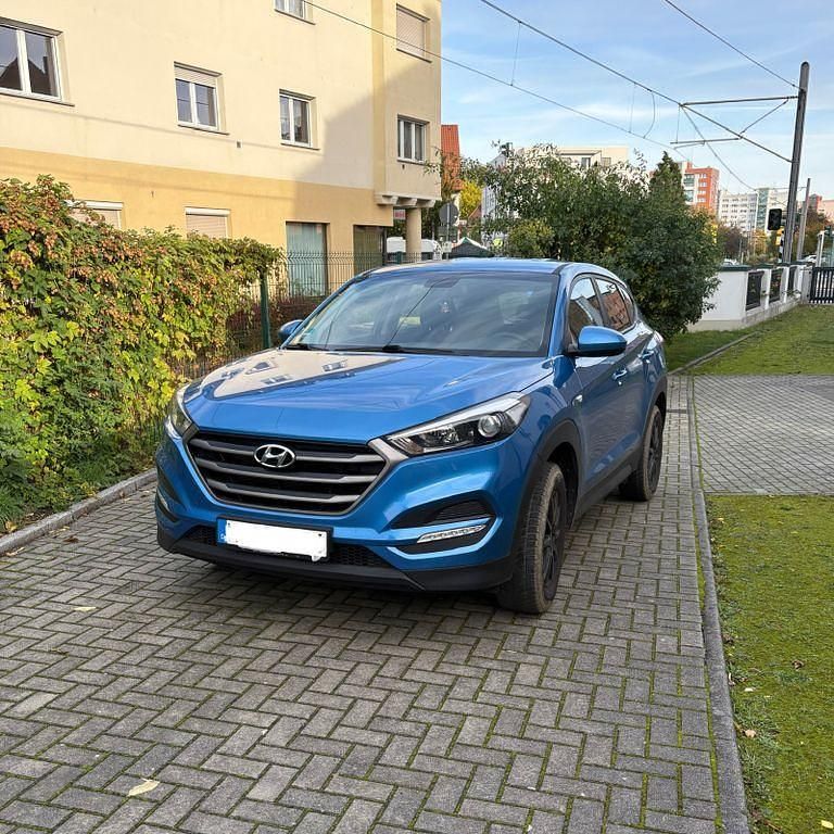 Blau Gebraucht 2016 Hyundai Tucson Classic SUV | 13.000 € (Guter Preis) - Bild 1/4