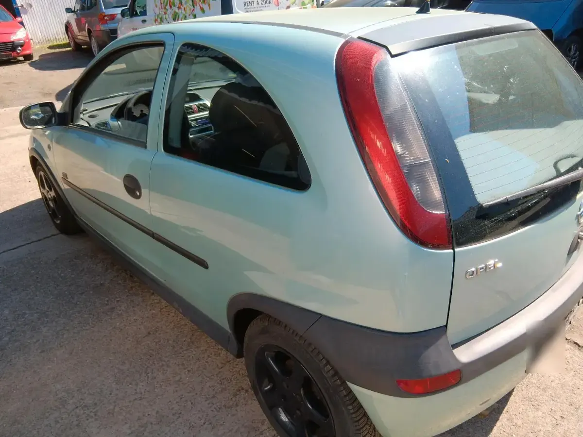 Gebraucht Opel Corsa 90 PS (66 kW) 2000 Grün Kleinwagen