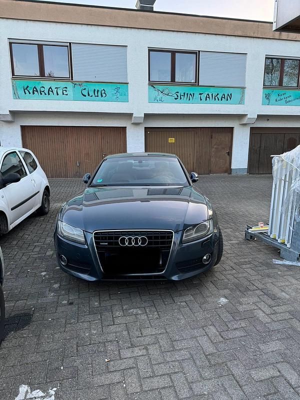 Grau Gebraucht 2007 Audi A5 Coupé | 5.000 € (Superpreis) - Bild 1/4