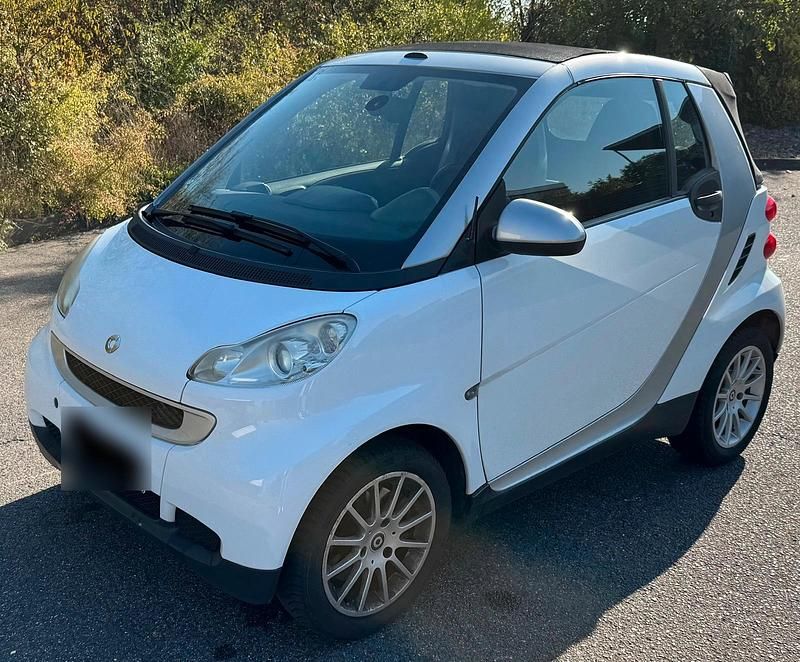 Weiß Gebraucht 2008 Smart ForTwo Cabrio Cabrio | 2.900 € (Fairer Preis) - Bild 1/4