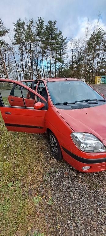 Gebraucht Renault Scénic 107 PS (78 kW) 1999 Rot Van / Kleinbus