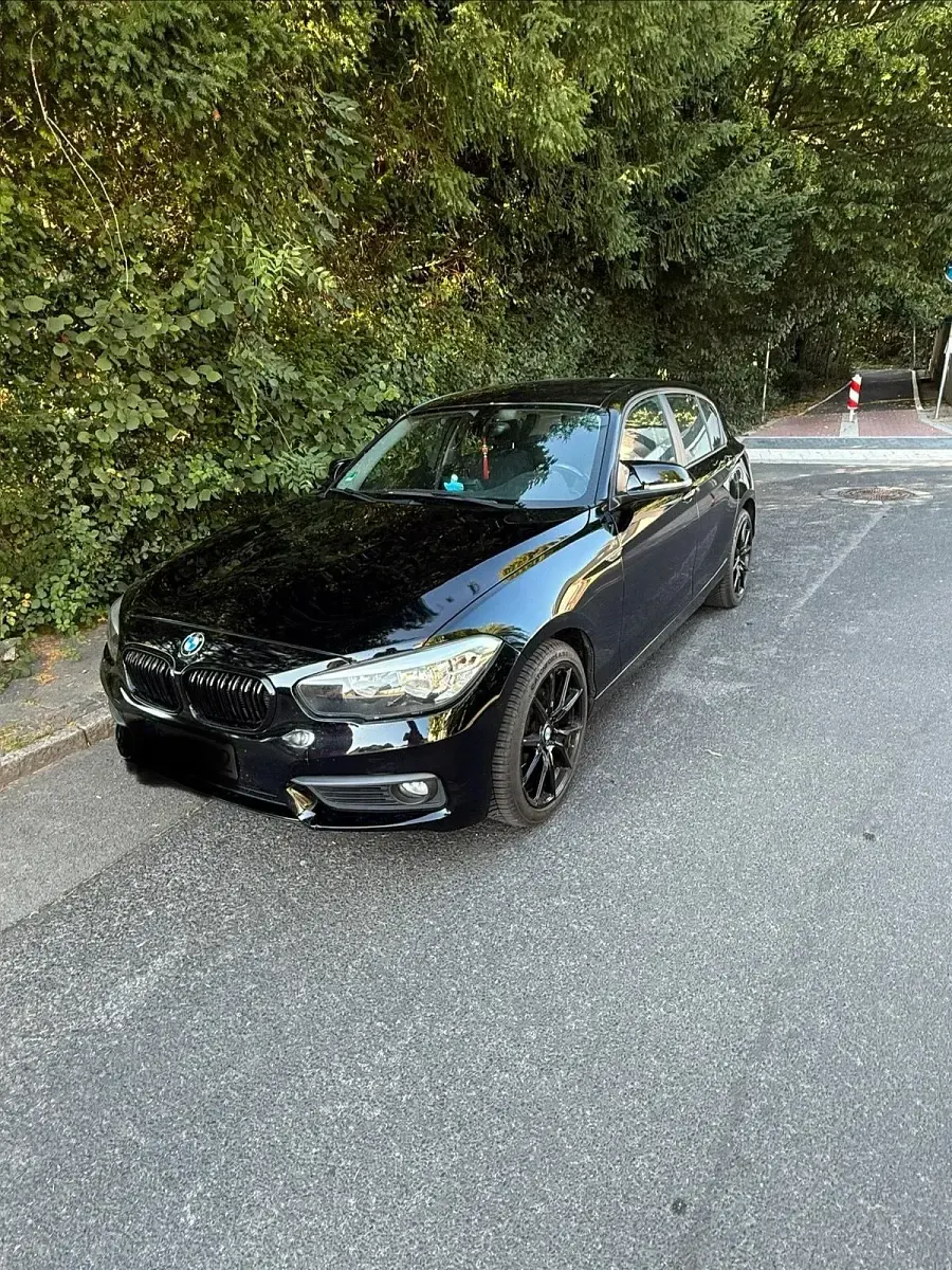 Gebraucht BMW 118 136 PS (100 kW) 2018 Schwarz Limousine
