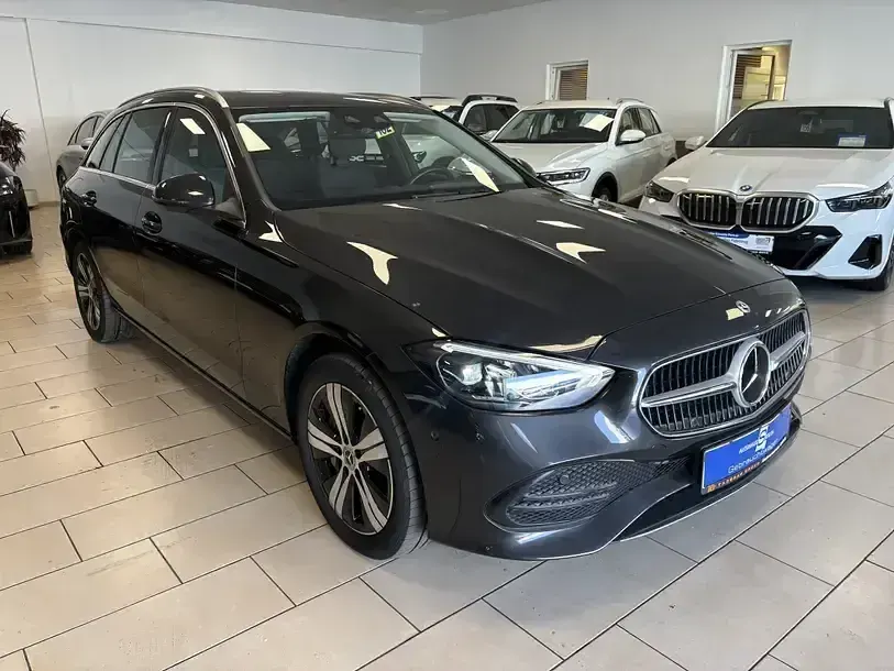 Gebraucht Mercedes C300e 313 PS (230 kW) 2023 Grau Kombi