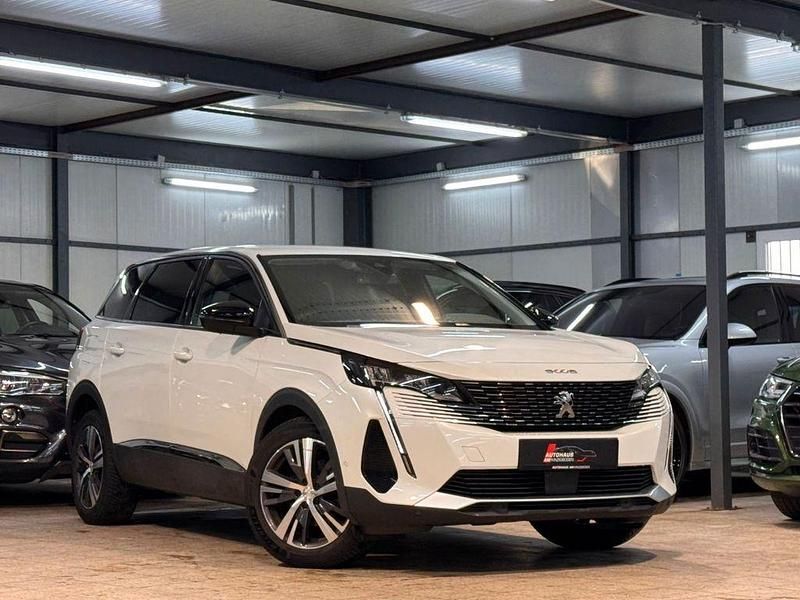 Gebraucht Peugeot 5008 Allure 131 PS (96 kW) 2022 Weiß SUV