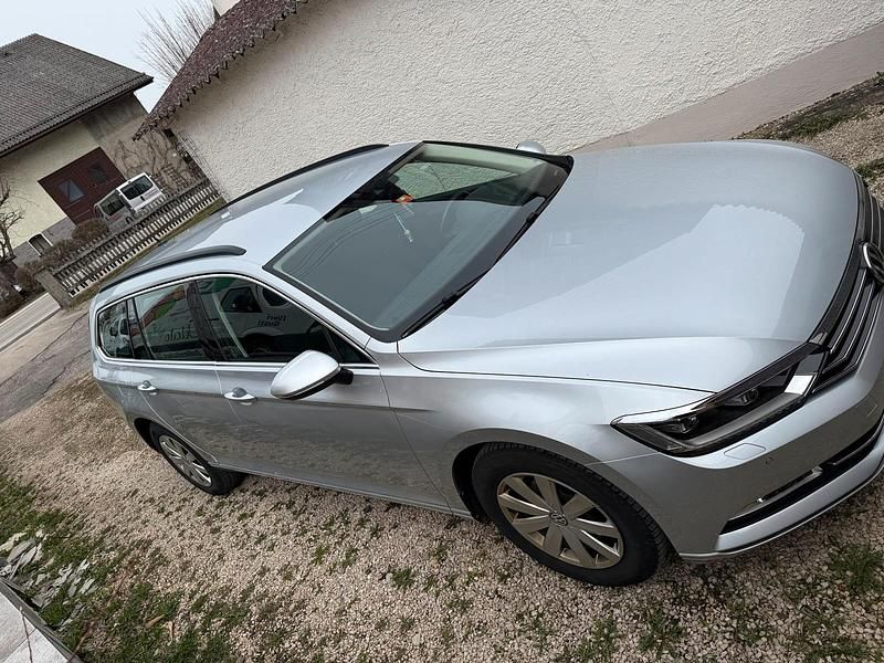 Gebraucht VW Passat 150 PS (110 kW) 2018 Grau Kombi