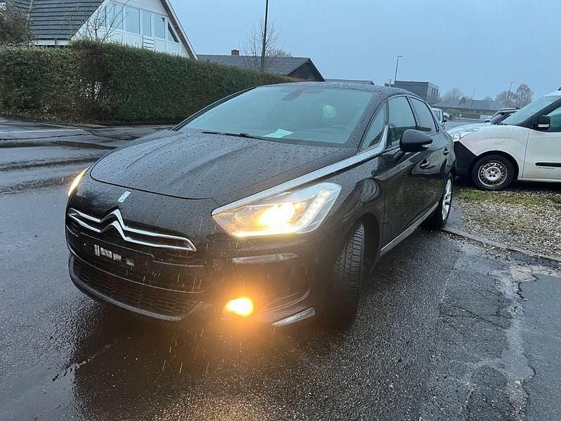 Gebraucht Citroën DS5 Sport Chic 181 PS (133 kW) 2014 Schwarz Kleinwagen