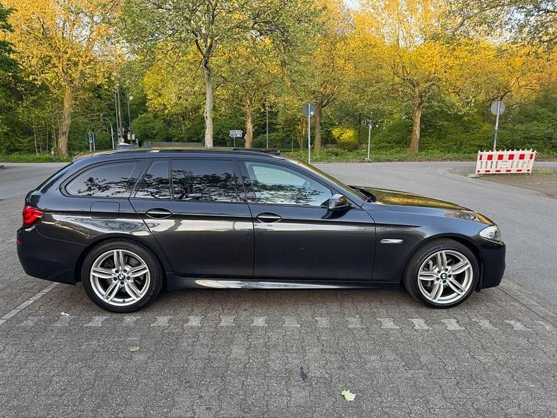 Gebraucht BMW 530 Performance 258 PS (189 kW) 2013 Grau Kombi