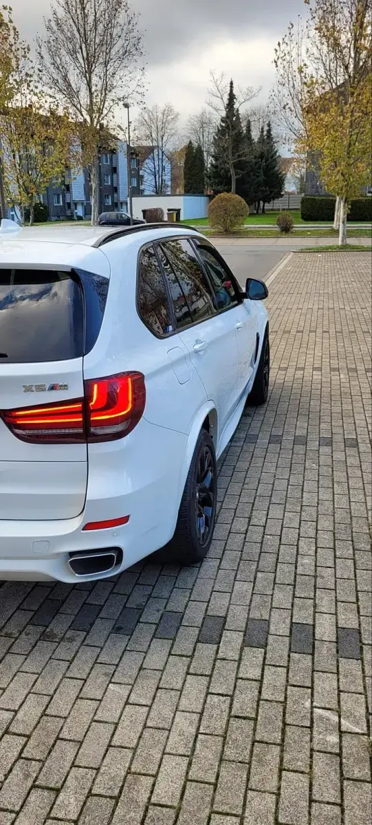 Gebraucht BMW X5 258 PS (189 kW) 2014 Weiß SUV