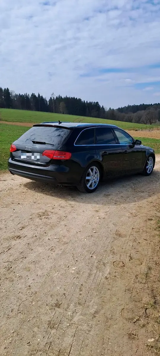 Gebraucht Audi A4 143 PS (105 kW) 2013 Schwarz Kombi