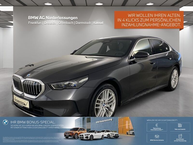 Grau Gebraucht 2024 BMW 520 Comfort Edition Limousine | 53.680 € (Fairer Preis) - Bild 1/3