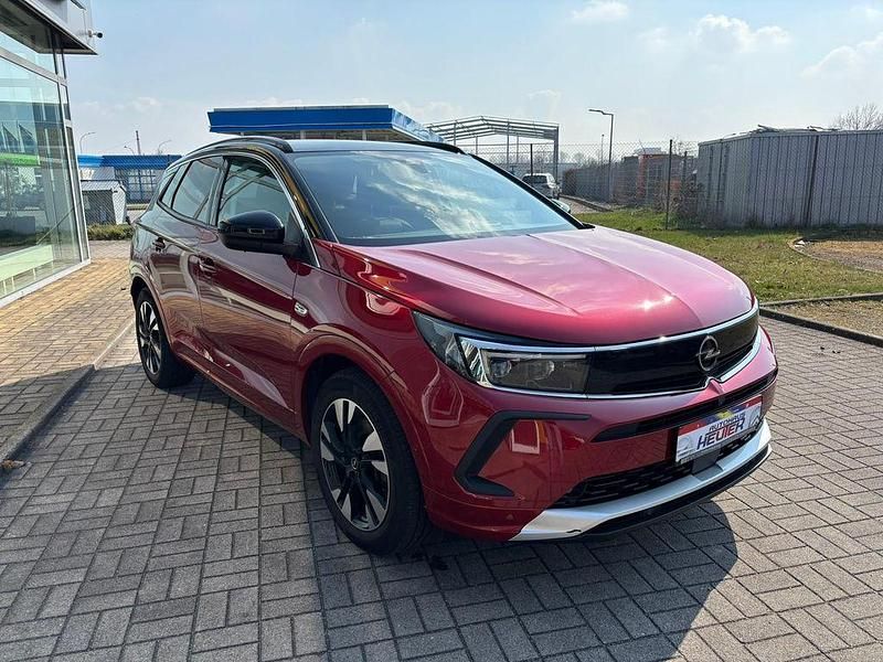 Gebraucht Opel Grandland X Ultimate 200 PS (147 kW) 2022 Rot SUV