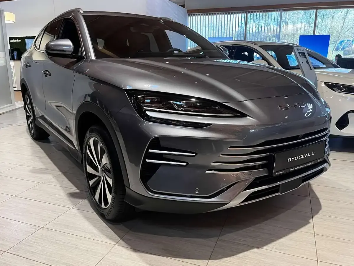 Nowe BYD Seal U Boost 218 KM (160 kW) 2026 Szary SUV