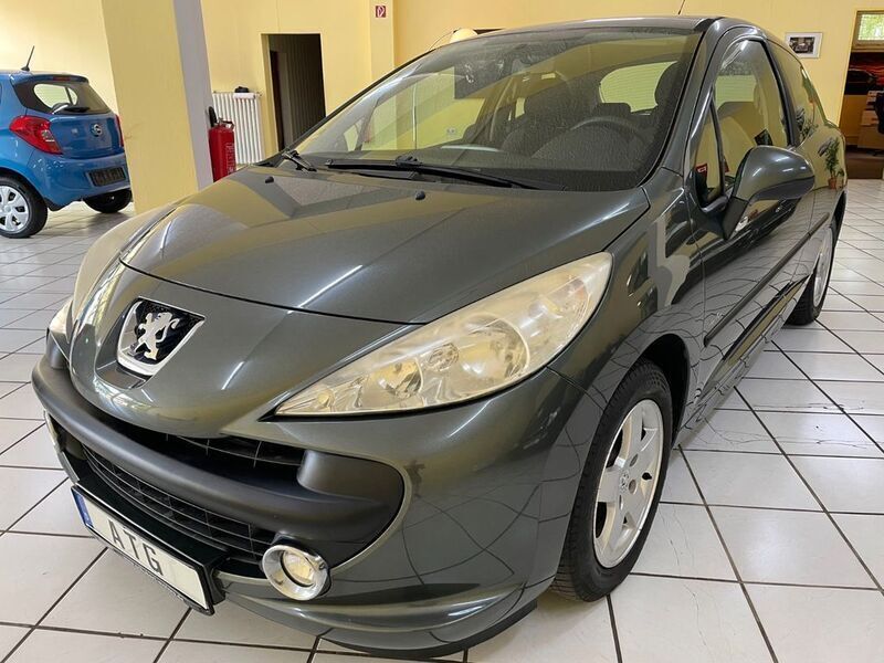 Grau Gebraucht 2009 Peugeot 207 Urban Move Limousine | 2.590 € (Fairer Preis) - Bild 1/4