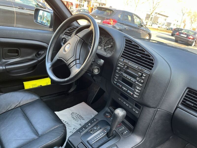 Gebraucht BMW 318 Cabriolet 116 PS (85 kW) 1999 Schwarz Cabrio