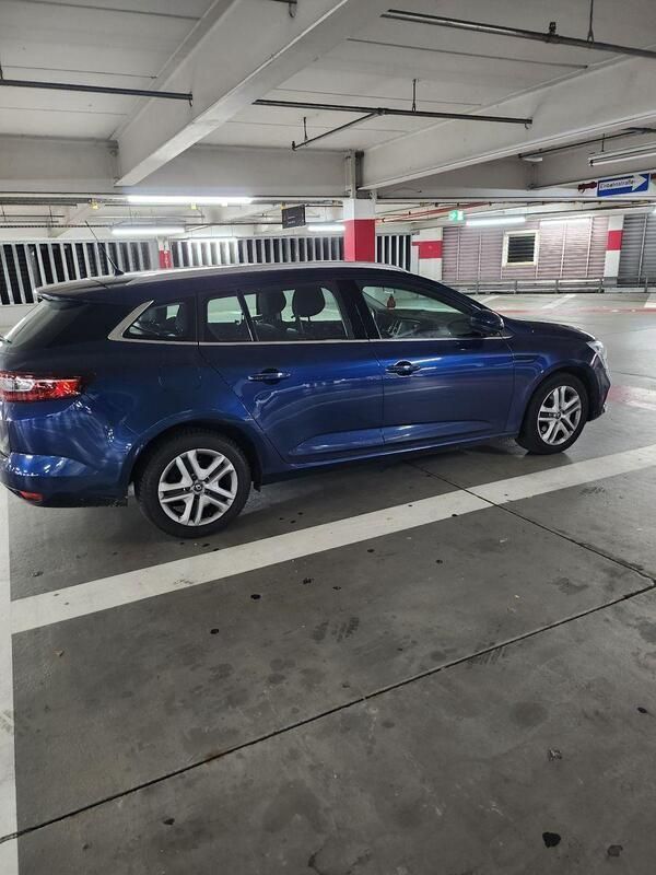 Blau Gebraucht 2019 Renault Mégane GrandTour LIMITED Kombi | 13.800 € (Guter Preis) - Bild 1/4