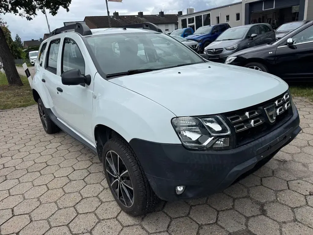 Gebraucht Dacia Duster 90 PS (66 kW) 2016 Weiß SUV