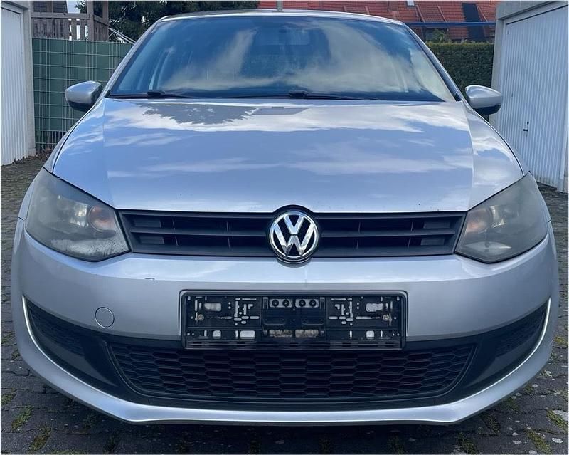 Gebraucht VW Polo Trendline 60 PS (44 kW) 2012 Silber Kleinwagen