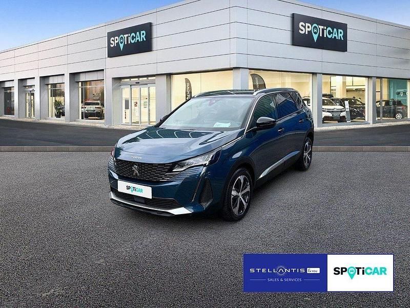Blau Gebraucht 2023 Peugeot 5008 Allure Van / Kleinbus | 29.875 € (Fairer Preis) - Bild 1/4