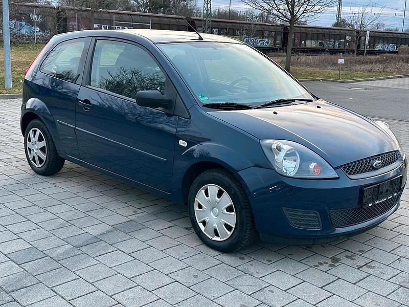 Gebraucht Ford Fiesta 60 PS (44 kW) 2008 Blau Kleinwagen