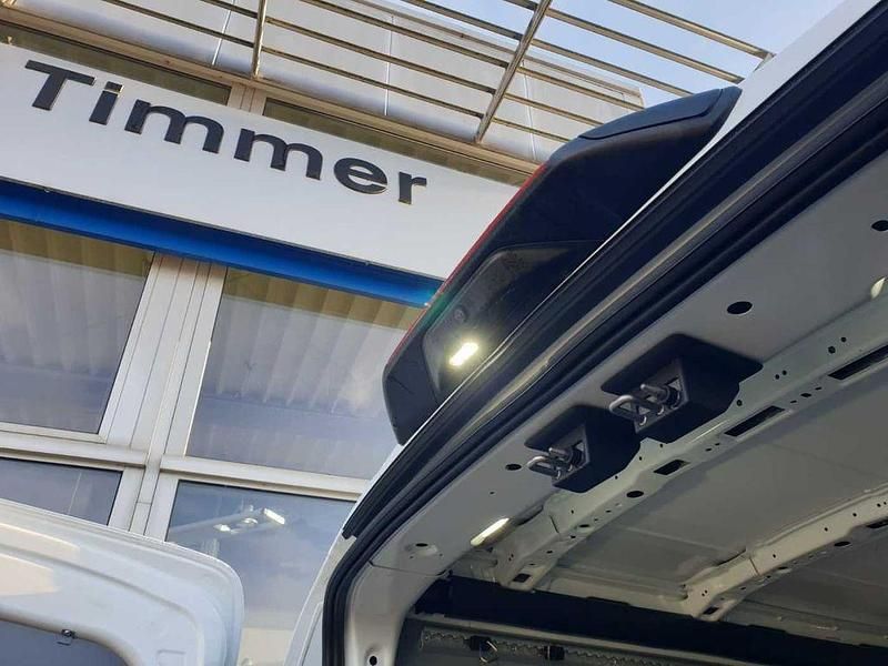 Gebraucht Ford Transit Trend 170 PS (125 kW) 2024 Weiß Pickup