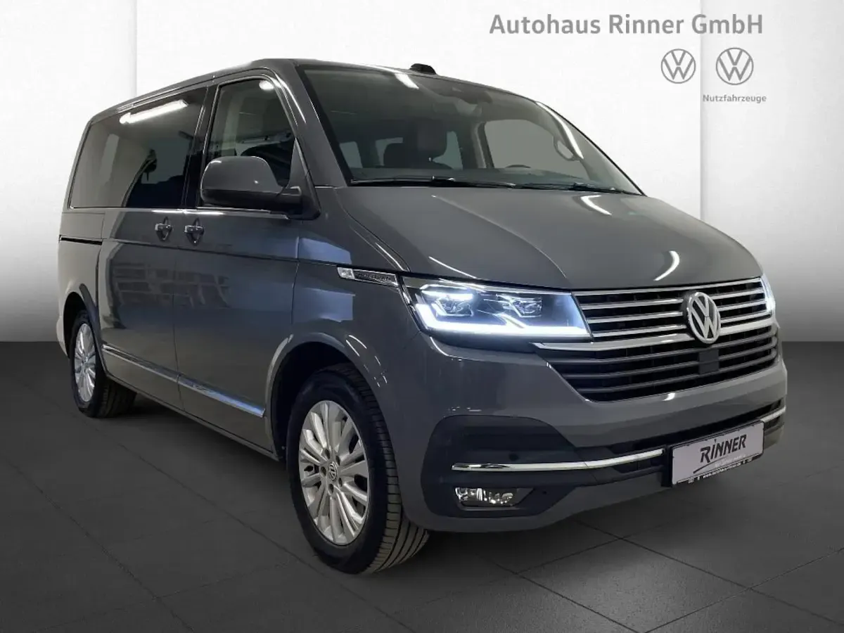 Second-hand VW Multivan Generation Six 150 CP (110 kW) 2022 Monovolum