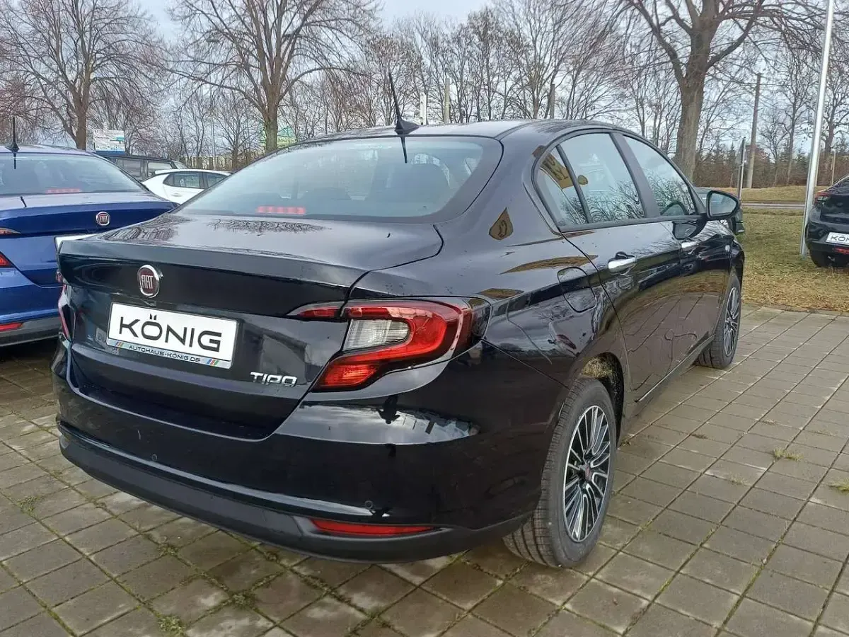Gebraucht Fiat Tipo Urban 131 PS (96 kW) 2026 Cinema schwarz Limousine