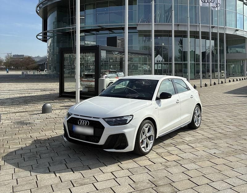 Gebraucht Audi A1 S-Line 207 PS (152 kW) 2022 Weiß SUV