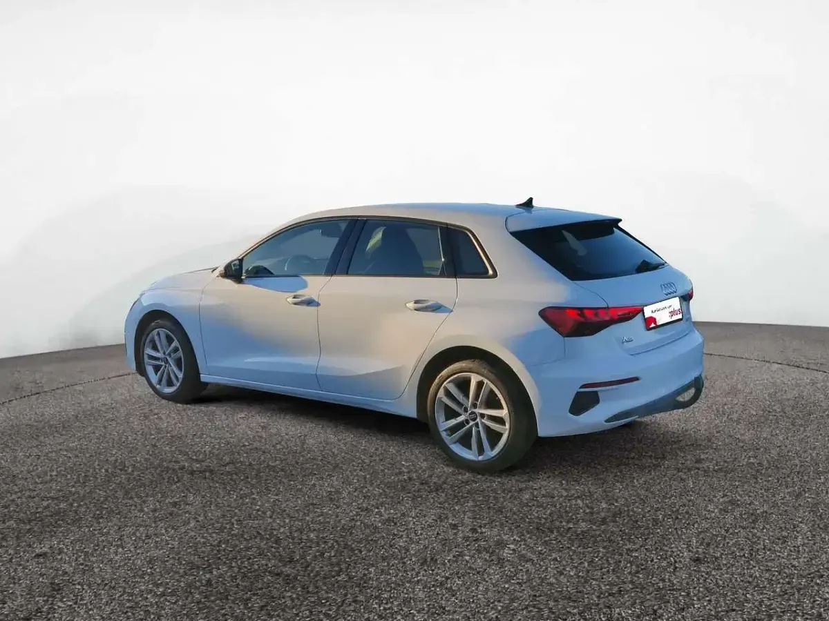 Gebraucht Audi A3 Sport 150 PS (110 kW) 2022 Weiß Limousine