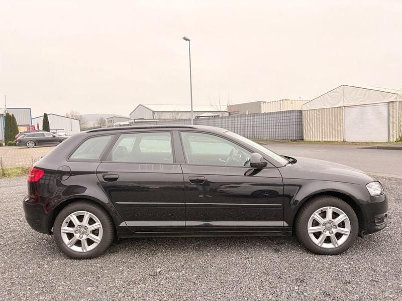 Gebraucht Audi A3 Ambiente 125 PS (91 kW) 2009 Schwarz Limousine
