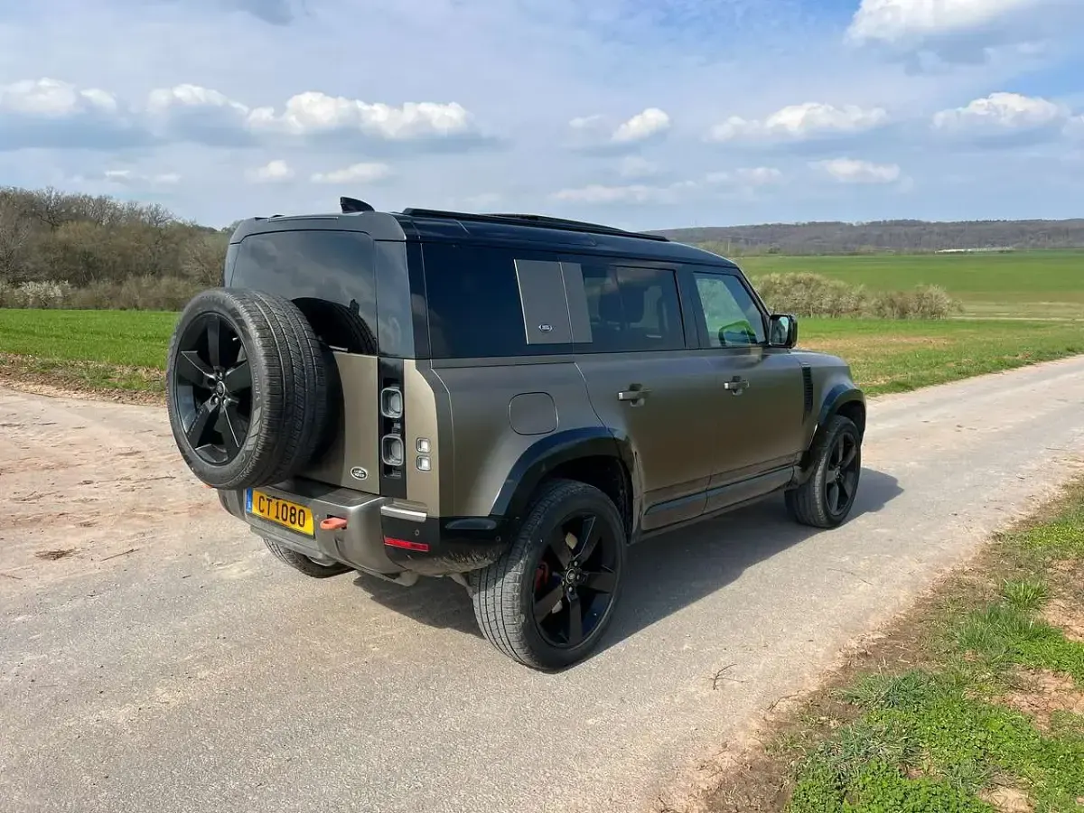 Gebraucht Land Rover Defender 400 PS (294 kW) 2022 Bronze SUV