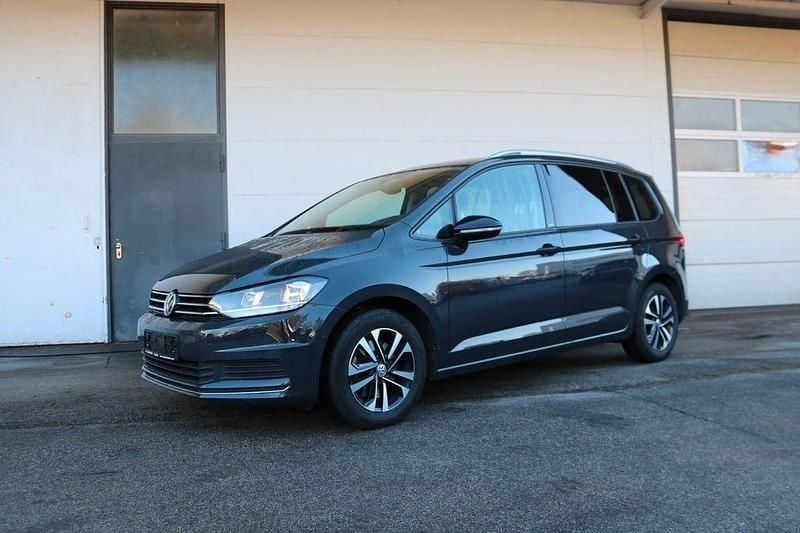Gebraucht VW Touran IQ Drive 116 PS (85 kW) 2019 Grau Van / Kleinbus