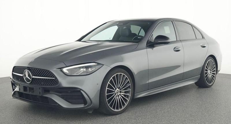 Grau Gebraucht 2022 Mercedes C180 AMG Limousine | 38.900 € - Bild 1/4