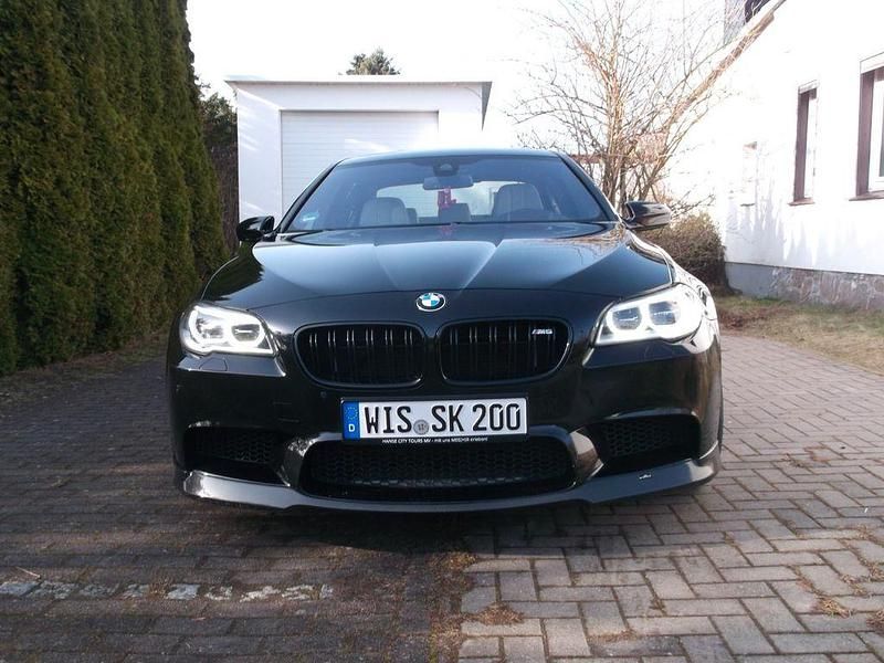 Gebraucht BMW M5 Performance 560 PS (411 kW) 2015 Schwarz Limousine