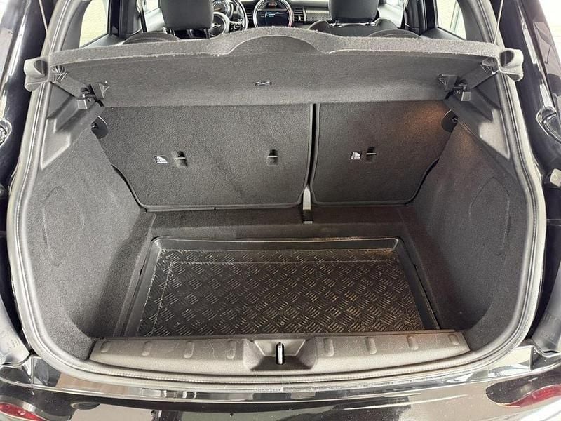 Second-hand Mini Cooper 170 CP (125 kW) 2017 Negru Hatchback