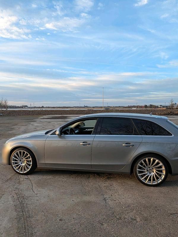 Gebraucht Audi A4 211 PS (155 kW) 2009 Silber Kombi