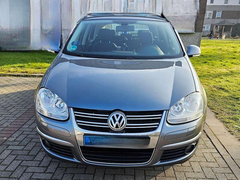 Grau Gebraucht 2008 VW Golf VI Kombi | 1.500 € (Fairer Preis) - Bild 1/4