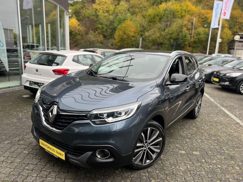 Grau Gebraucht 2017 Renault Kadjar Bose Edition SUV | 14.490 € (Etwas zu teuer) - Bild 1/4
