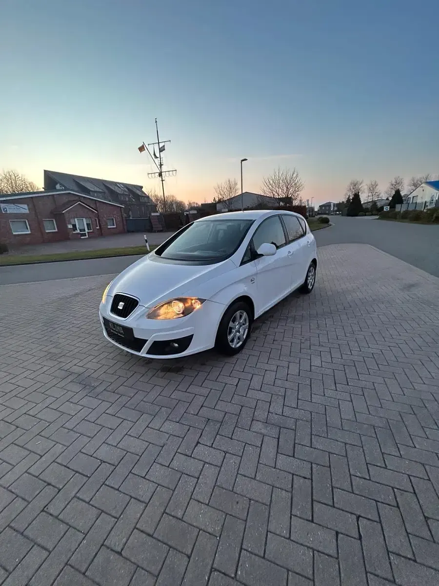 Occasion Seat Altea 125 ch (91 kW) 2010 Blanc Berline