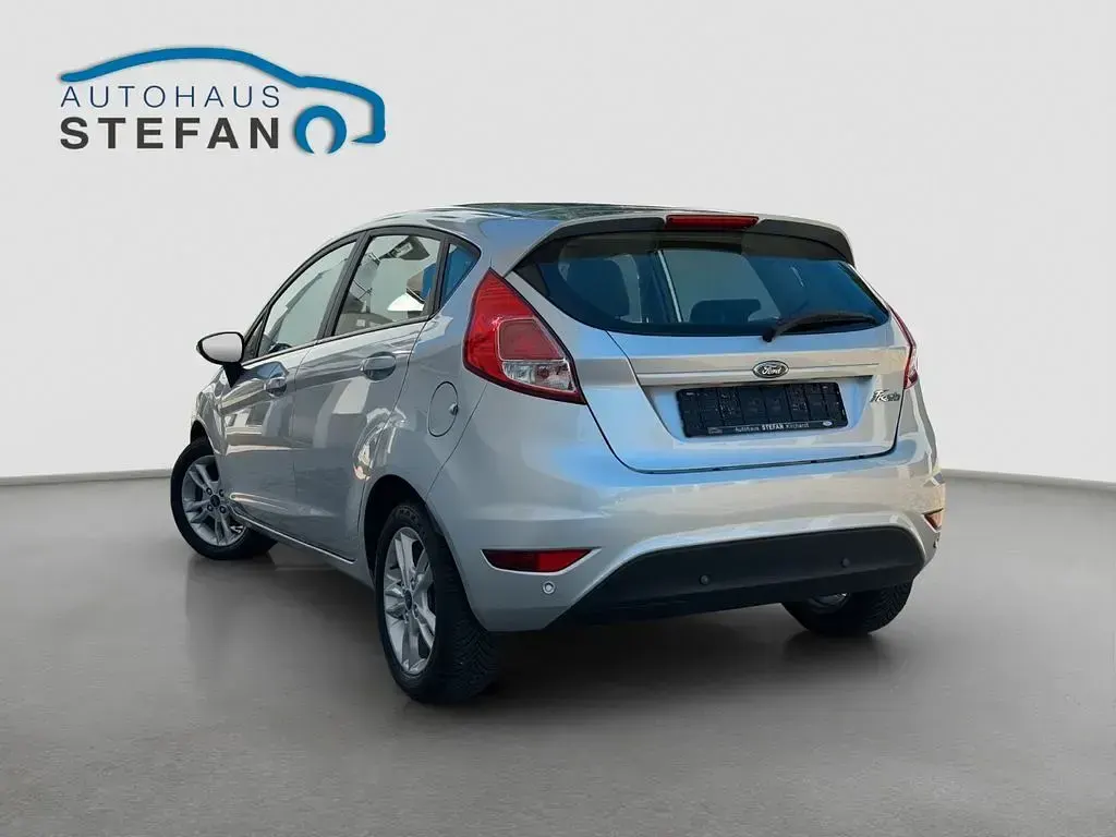 Gebraucht Ford Fiesta SYNC Edition 60 PS (44 kW) 2015 Silber Kleinwagen