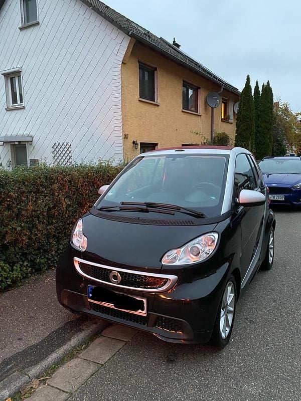 Schwarz Gebraucht 2013 Smart ForTwo Cabrio Passion Cabrio | 6.500 € (Fairer Preis) - Bild 1/4