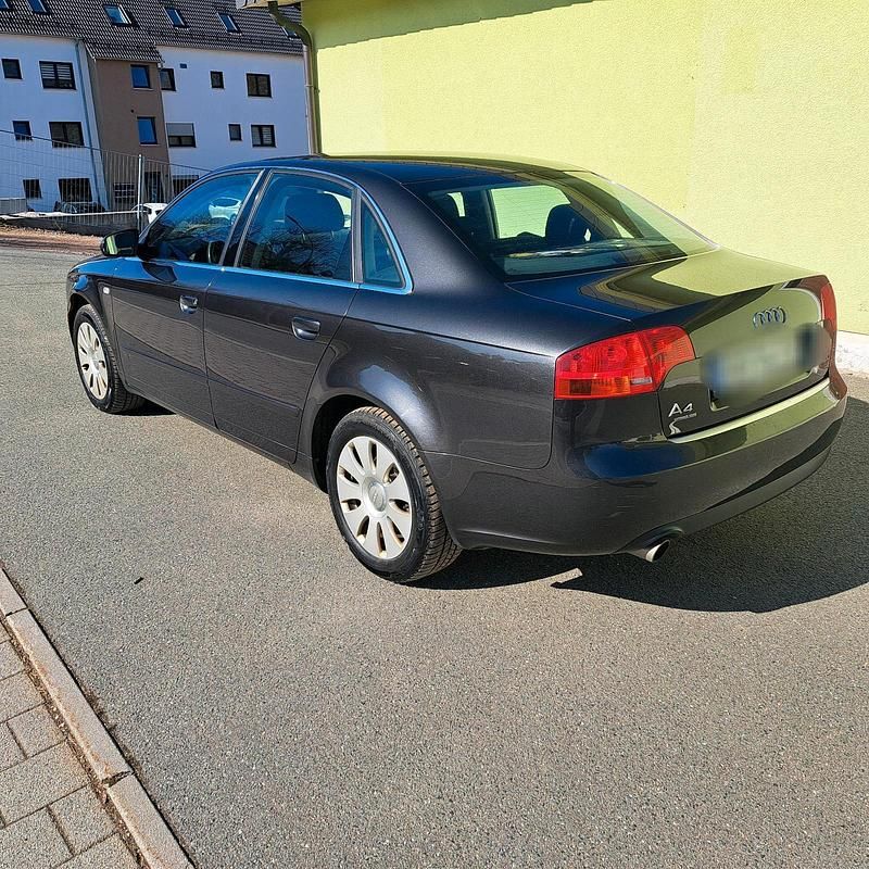 Gebraucht Audi A4 131 PS (96 kW) 2007 Grau Limousine